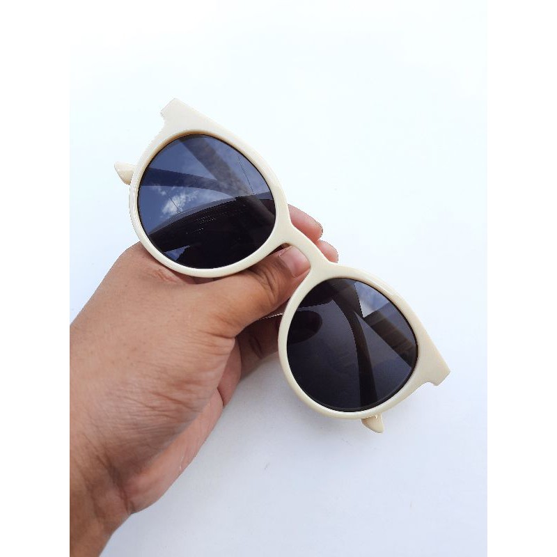 Kacamata Kaca Mata Korea Fashion Wanita Gaya Korean Style Unik Murah Kekinian Terbaru Toko Makassar-Beige / Putih Tulang