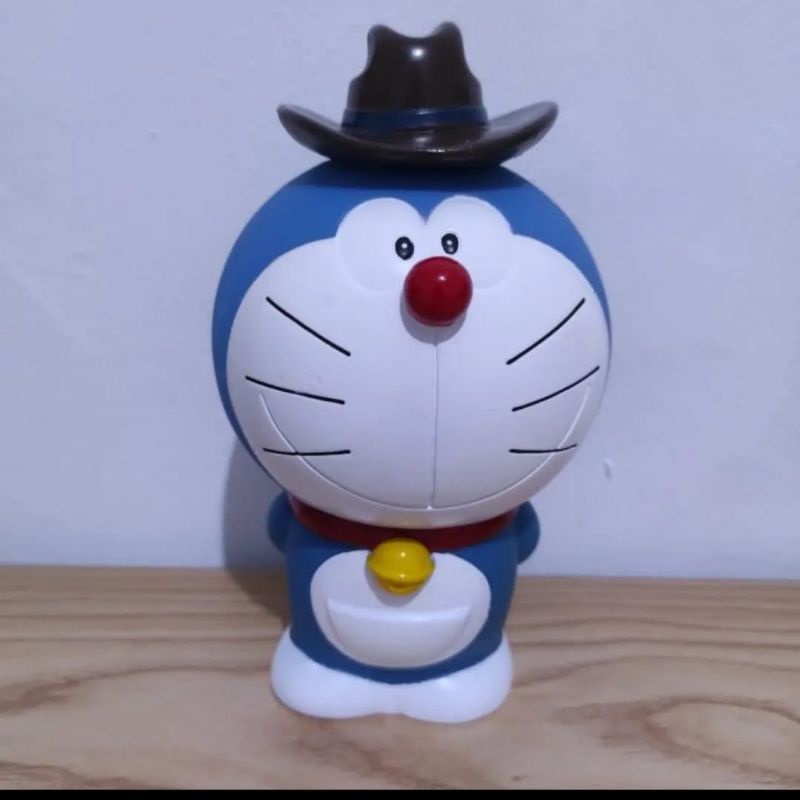 Figure Doraemon Medium