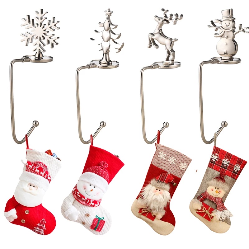Kait Holder Penyimpanan Bentuk Kaos Kaki Snowflake Snowman Natal Warna Silver Untuk Dekorasi Perapian