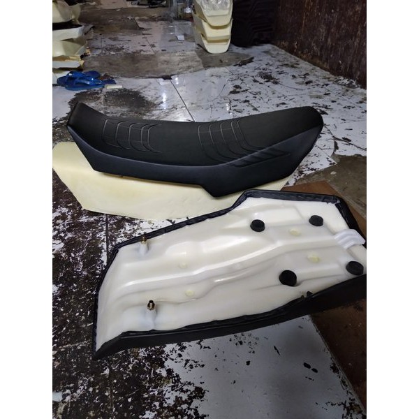 Spesial Jok motor RX KING Perahu fiber putih cover pres coak Diskon