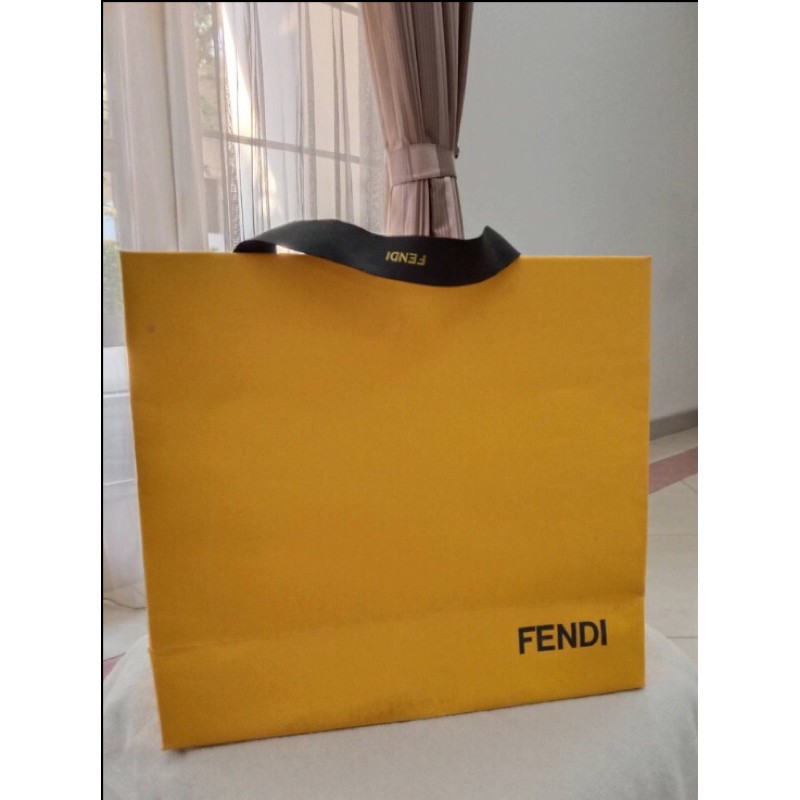 

Fendi paper bag kantong original branded