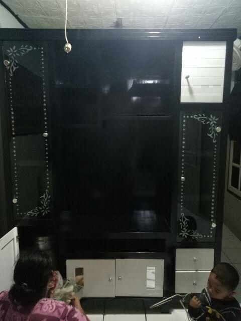 Bufet Pajangan Tv Minimalis Pintu Kaca Sandblast (harga Promo)