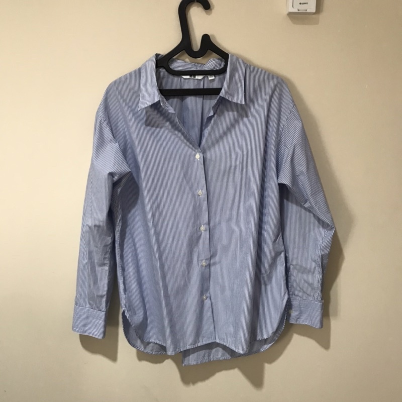 Preloved Thrift Kemeja Uniqlo Stripes Blue White