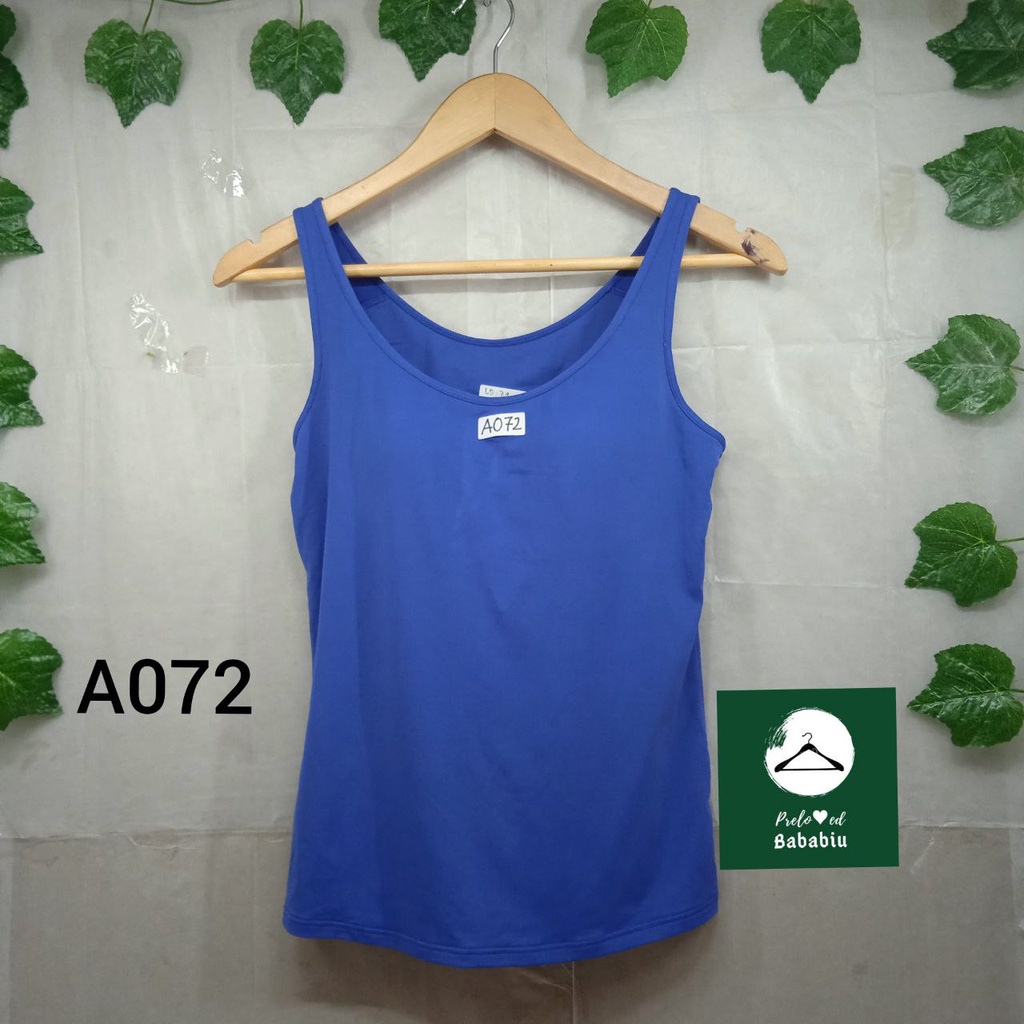 Uniqlo Airism Tank top Built in Bra Biru L Wanita A072