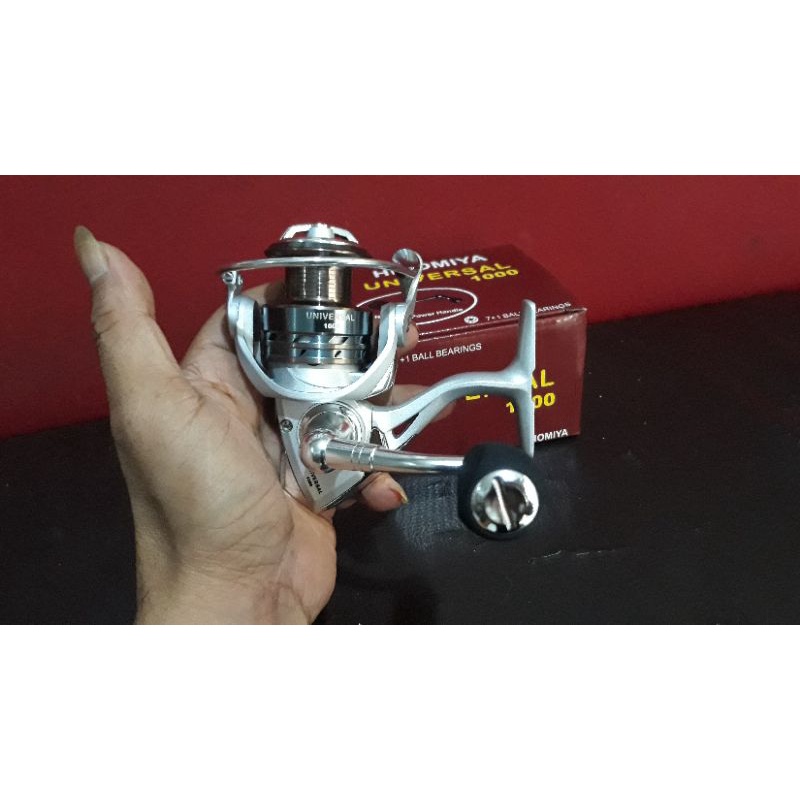 Reel Hinomiya UNIVERSAL 1000.