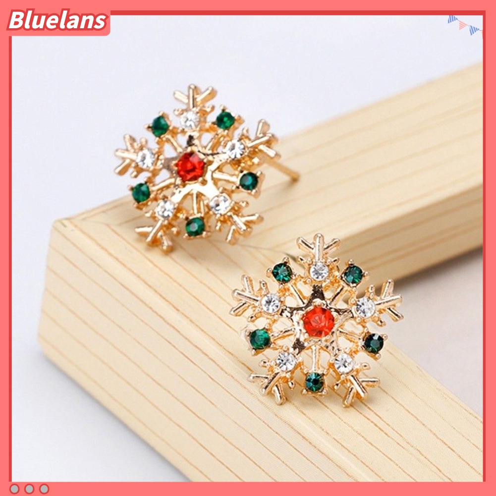 Anting Stud Desain Snowflake Natal Aksen Berlian Imitasi Untuk Wanita