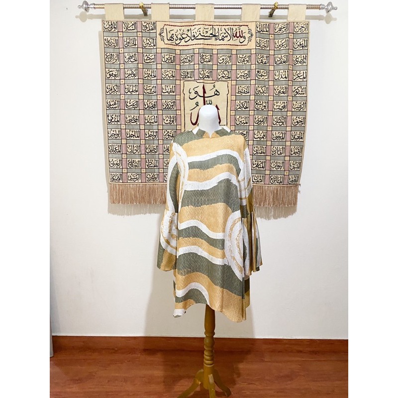 Dian Pelangi Tunik Batik Serat Nanas