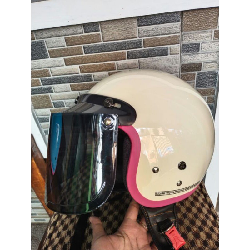HELM CARHLOSS KW CREAM LIST PINK