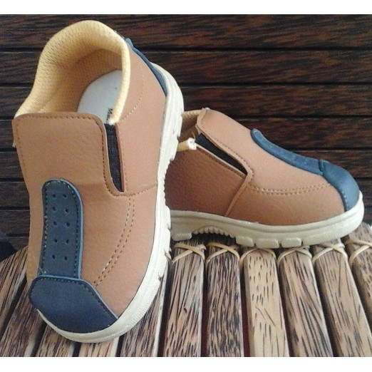 Sepatu Anak - Sepatu Baby Wang Wilson Besar