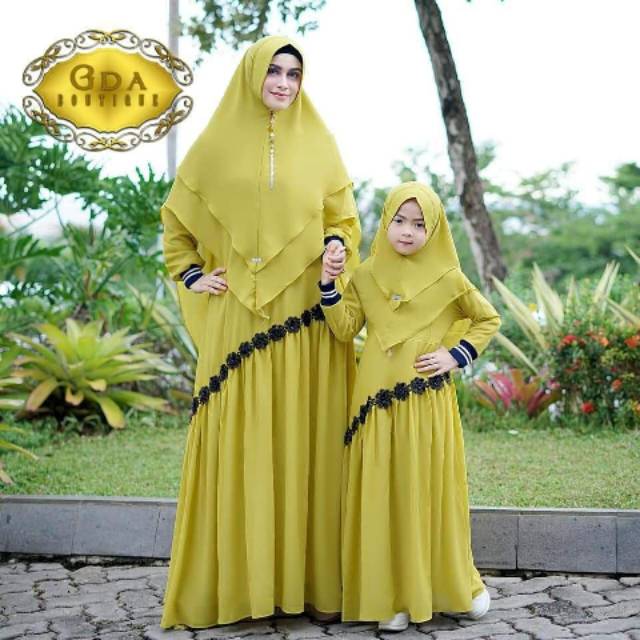 Humairah syar'i couple