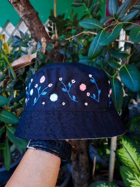 Bucket Hat custom murah kekinian topi custom keren murah koleksi kado ulang tahun pacar sahabat