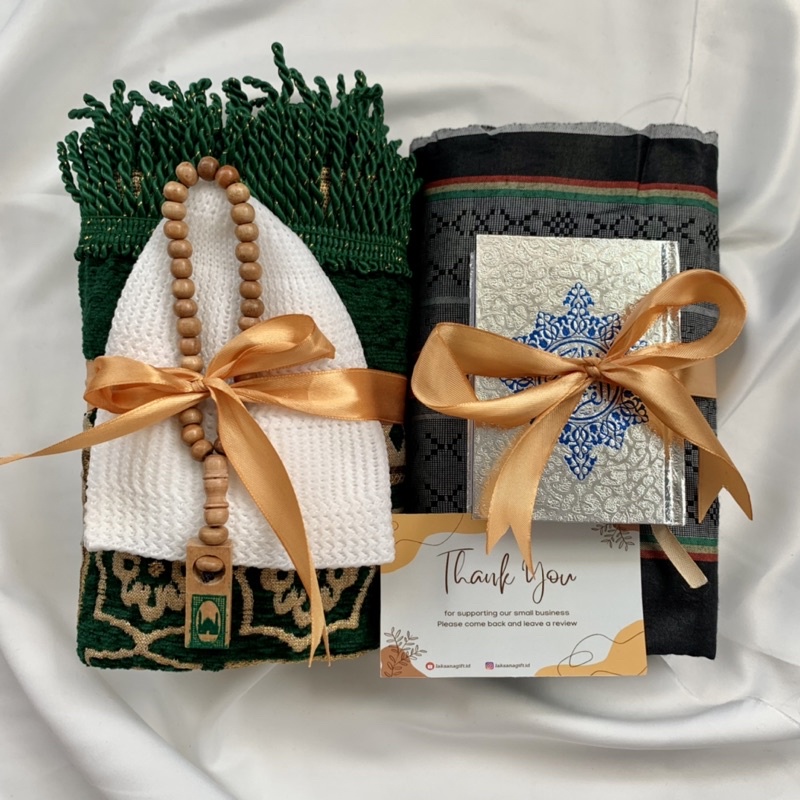[SSAK] PAKET KADO COWOK SAJADAH SARUNG ALQURAN KOPYAH FREE TASBIH - KADO ULTAH, KADO WISUDA, KADO PA