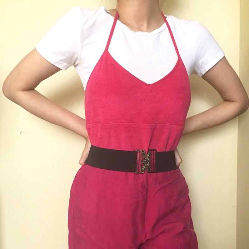 Express eva red velvet top, baju wanita, atasan wanita pakaian wanita, baju korea, baju vintage, baj