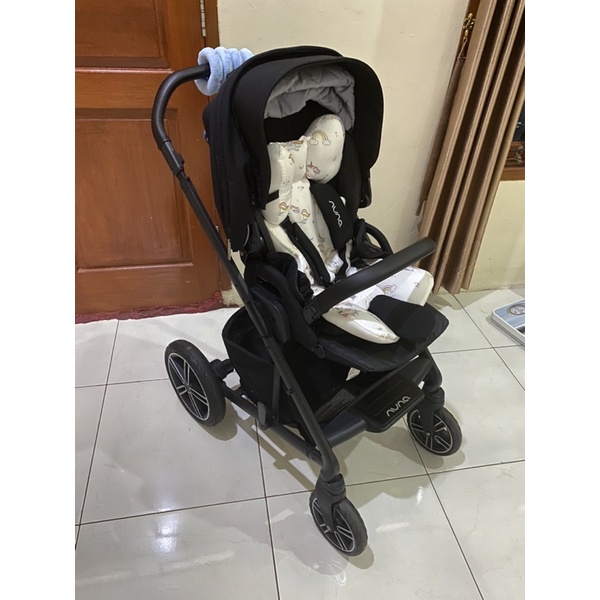 Nuna Mixx Caviar Preloved (SOLD)