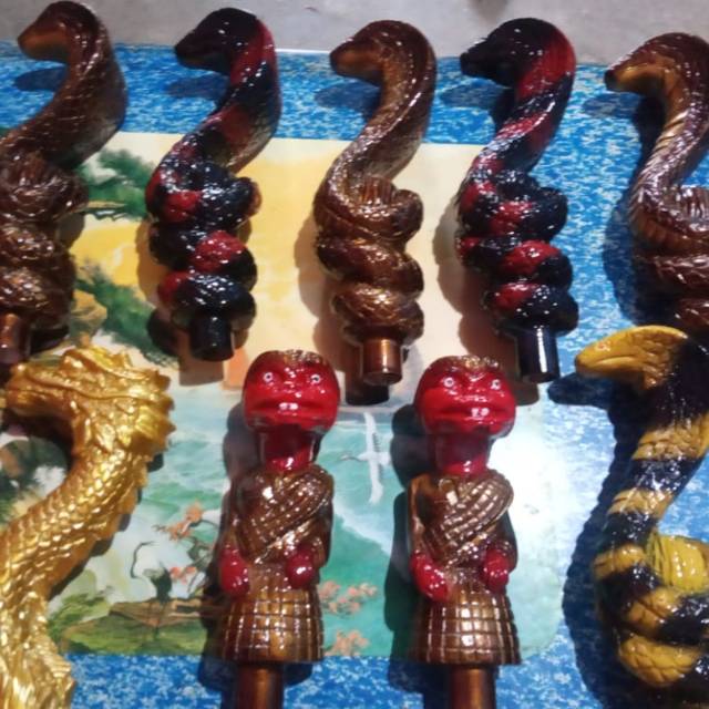 KNOB PERSENELING MOBIL