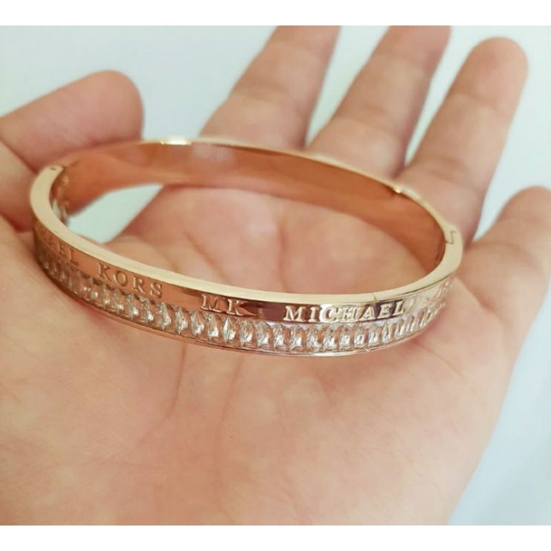 gelang titanium wanita model terbaru