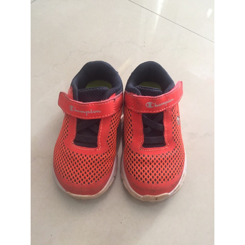 preloved sepatu merk champion size 5