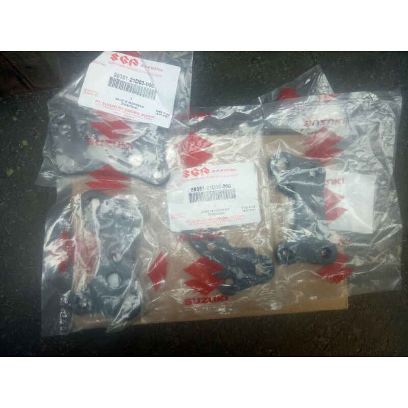 breket kaliper depan satria Fu ori sgp
