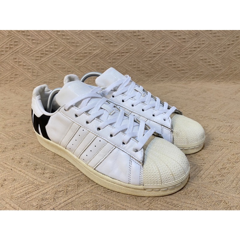 Sepatu besar ADIDAS Superstar size 43 44 BIG TEXT/BIG LOGO white sneakers