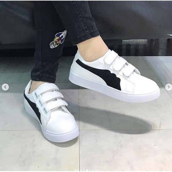 Sepatu Sneakers A007