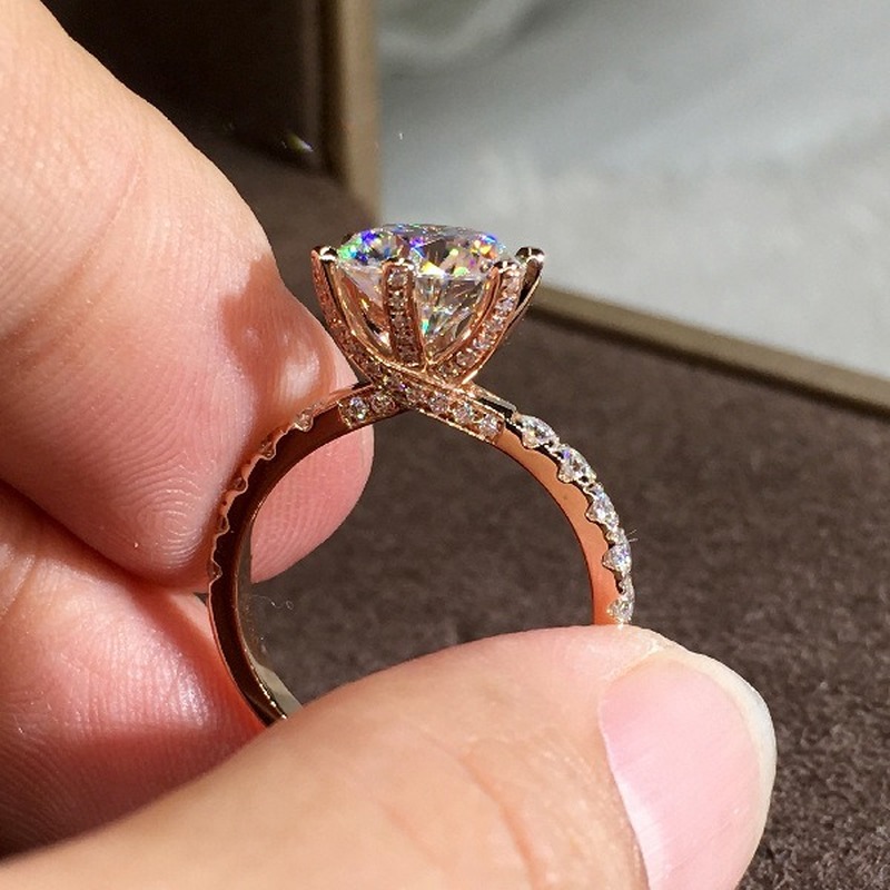 Cincin Rose Gold Wanita 18k Moissanite Cl Ssico