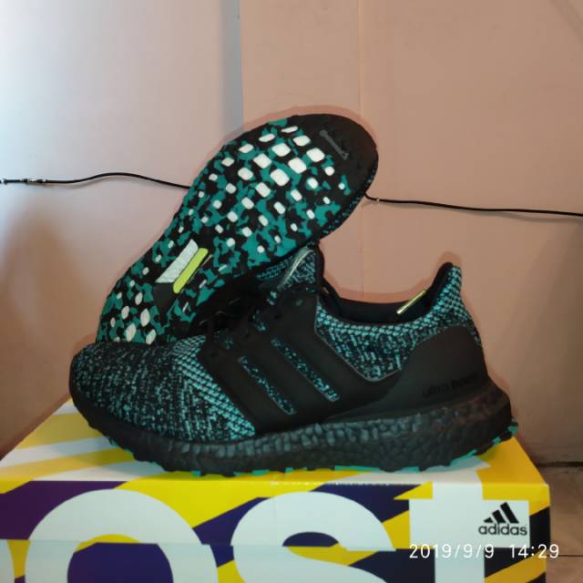 ub core black