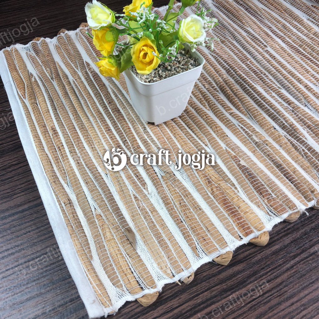 Taplak Meja Tenun Enceng Gondok Etnik Lebar 35 cm Kerajinan Tenun B Craft Jogja
