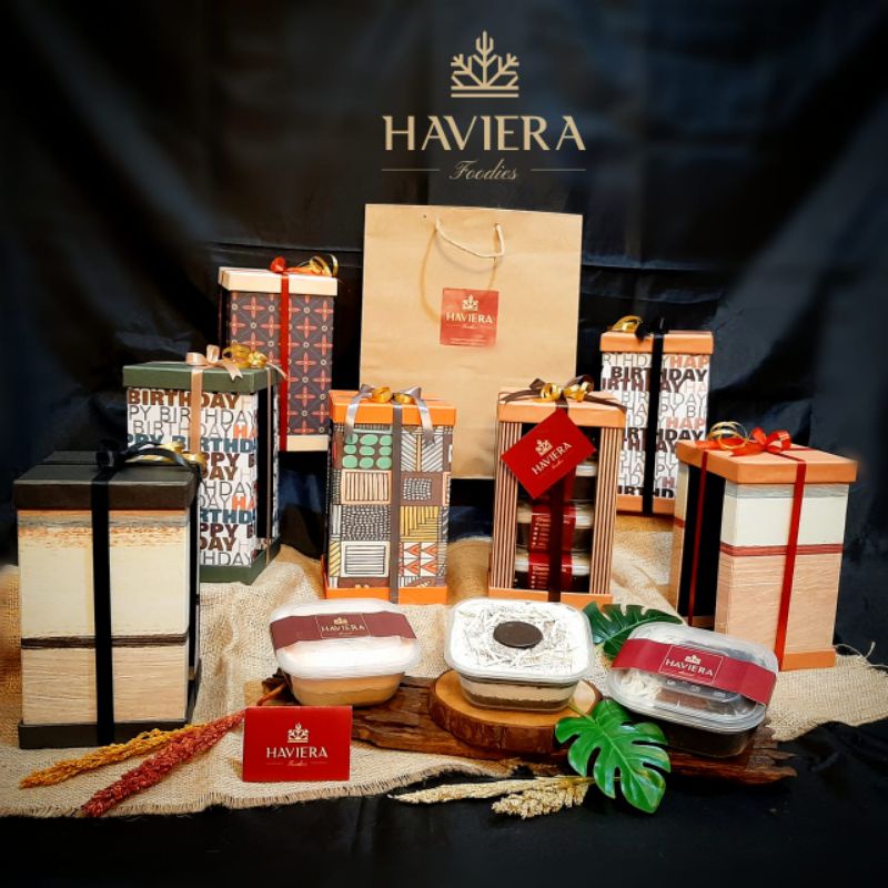 

Hampers Box Dessert Cream