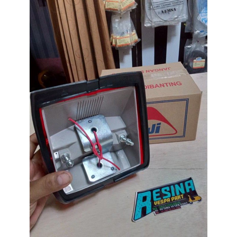 lampu stoplamp belakang Vespa PX PS Strada Spartan excel