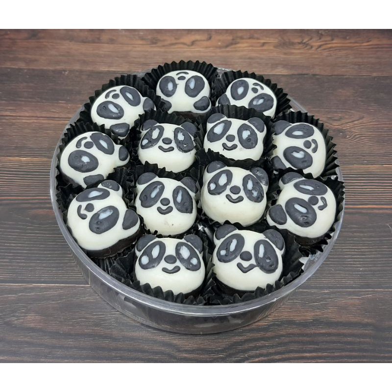 

Cokelat karakter panda