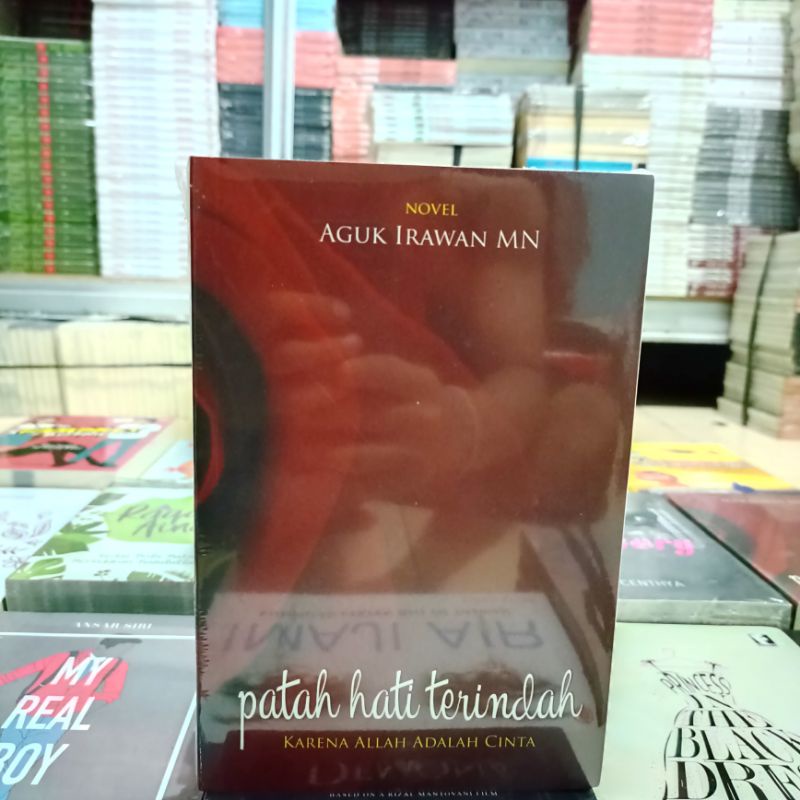 OBRAL BUKU NOVEL FIKSI - ROMANSA  / Novel Wattpad / Novel Remaja / Novel Young Adult / Original-Patah Hadi Terindah