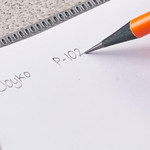 

✺ Pencil / Pensil Joyko P-102 / 2B / Glowy / 1 BOX 12 PCS ☂