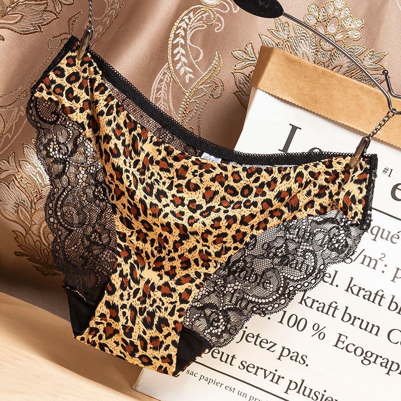 Celana Dalam Wanita Sexy Motif Leopard Sexy G String Transparan Brukat