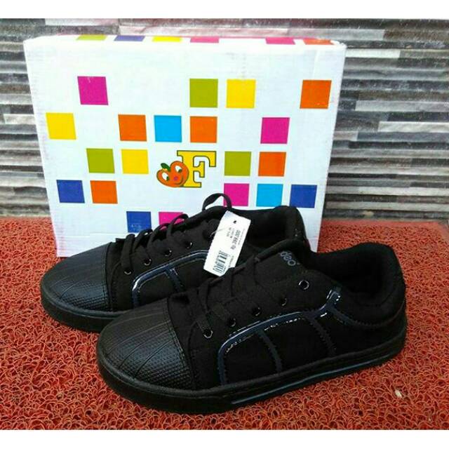 sepatu fladeo kids