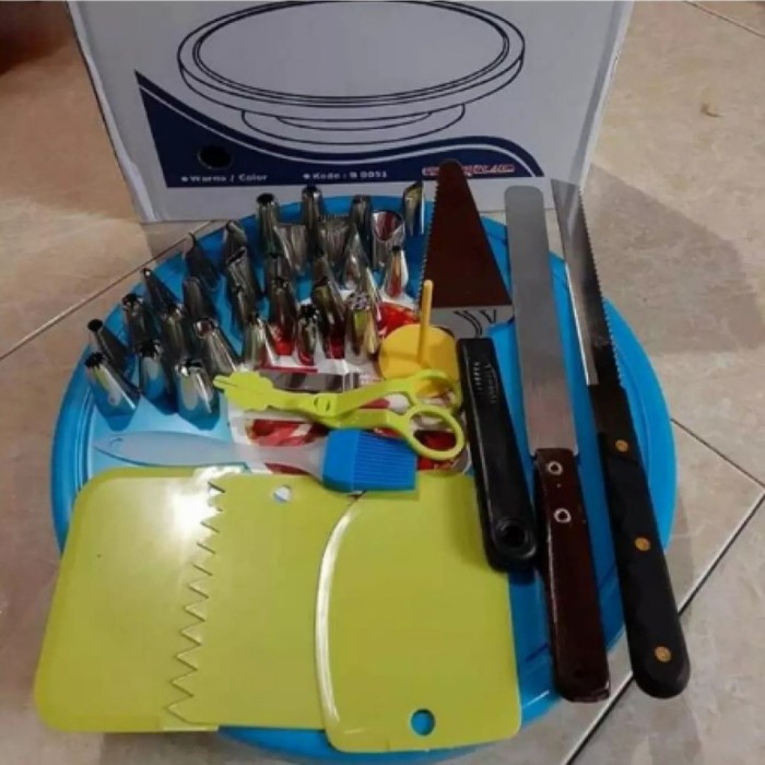 

KUE-PENGHIAS-ALAT- 1SET ALAT DEKORASI KUE TART. HIAS KUE KOMPLIT B -ALAT-PENGHIAS-KUE.