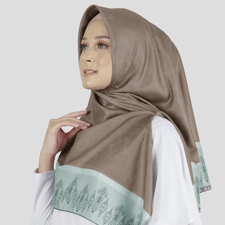 Jilbab Segiempat Elzatta Kaila Voal Premium Series-Ataya - Olive