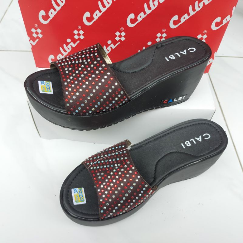 Sandal Wedges Calbi Slop Segitiga Tinggi 7cm