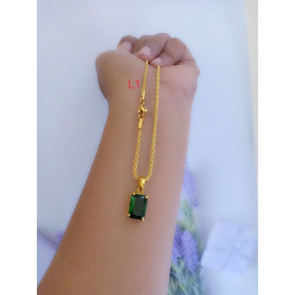 Kalung liontin cantik titanium liontin ukuran kecil