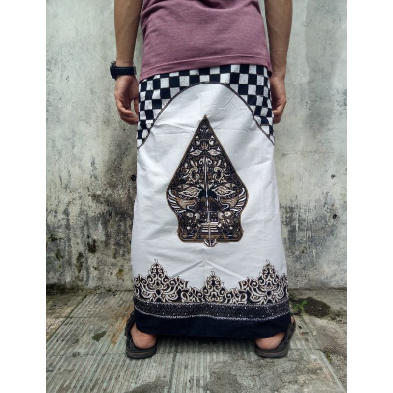 Sarung Batik Dewasa Motif Gunungan Putih
