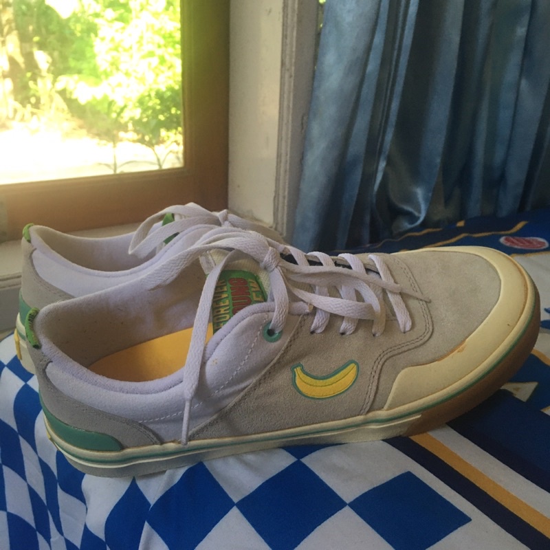 SEPATU FYC MATTMO SIZE 42 (SECOND kondisi 9,5/10)