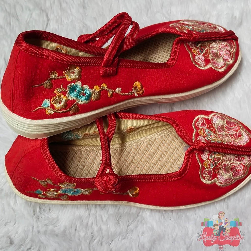 [BIG SALE] Fashion Wanita: Sepatu Loafer Flat Casual Bahan Kanvas Gaya China dengan Strap dan Bordir