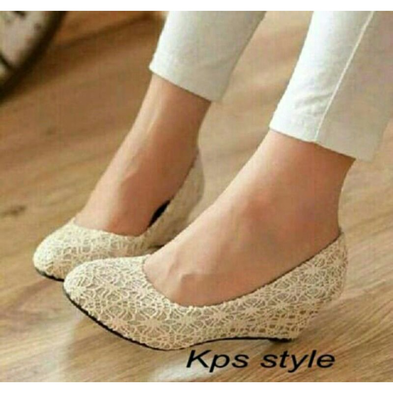 Sepatu kerja pesta glitter gold wedges korean style