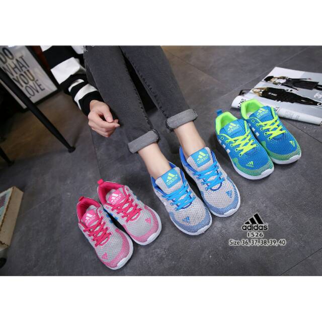 Sepatu adidas 1526 (a25)