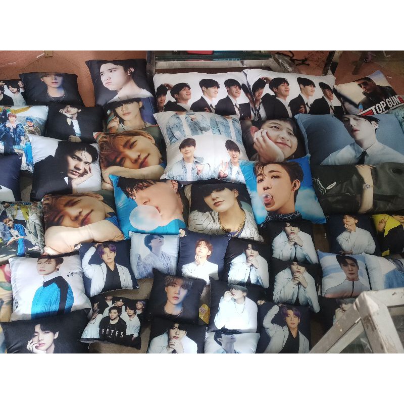 Bantal sofa EXO SG SMCU uk8cm