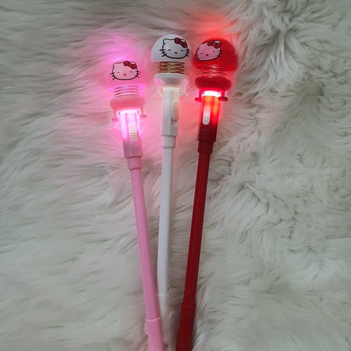 

Pulpen Lampu Per Hello Kitty Nyala /Gel Pen Karakter Joged Spring Doll