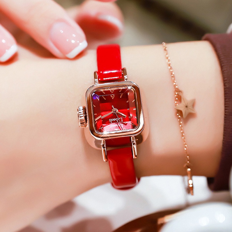 HARGA TERMURAH✅ Jam Tangan Wanita Square Minimalist Desain Elegan dengan Dial Persegi dan Strap Kulit Klasik Cocok untuk Tampilan Feminin Kasual dan Formal JW21