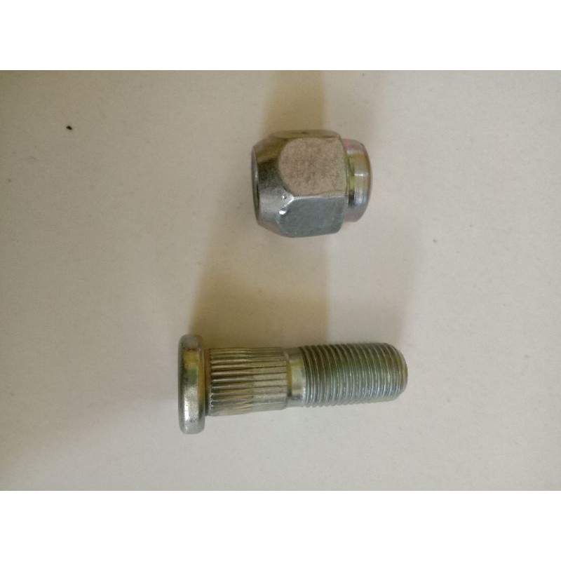 baut set mur roda Suzuki Futura Suzuki APV original