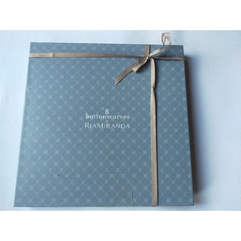 buttonscraves x riamiranda the Xanadu Monogram Square