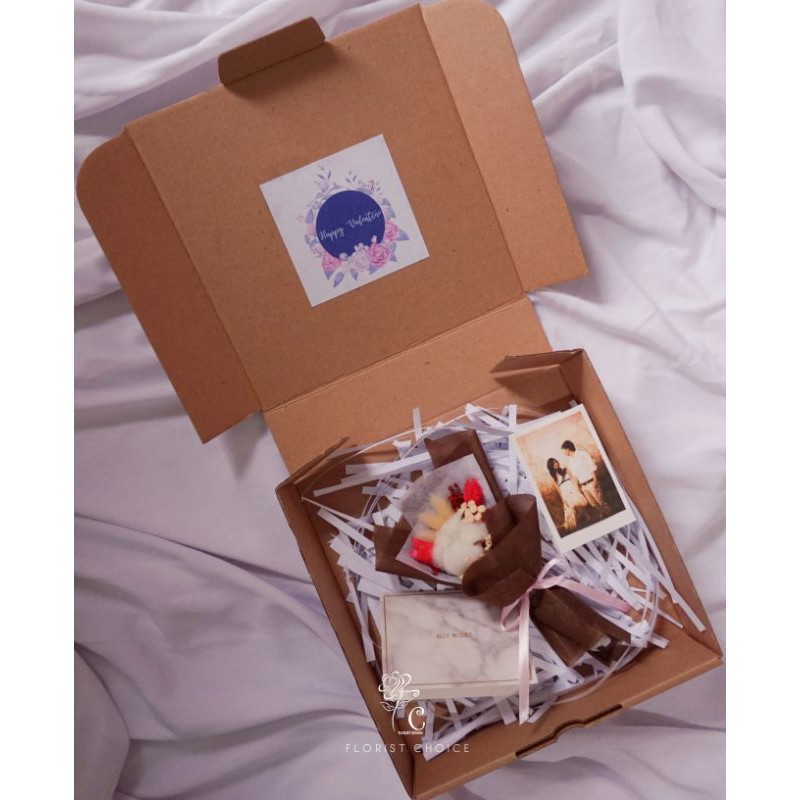 

[COD] VALENTINE DAY GIFT LOVE EVENT HADIAH KADO HAMPERS SCENT CANDLE WAX FLOWER BUNGA Kado Valentine