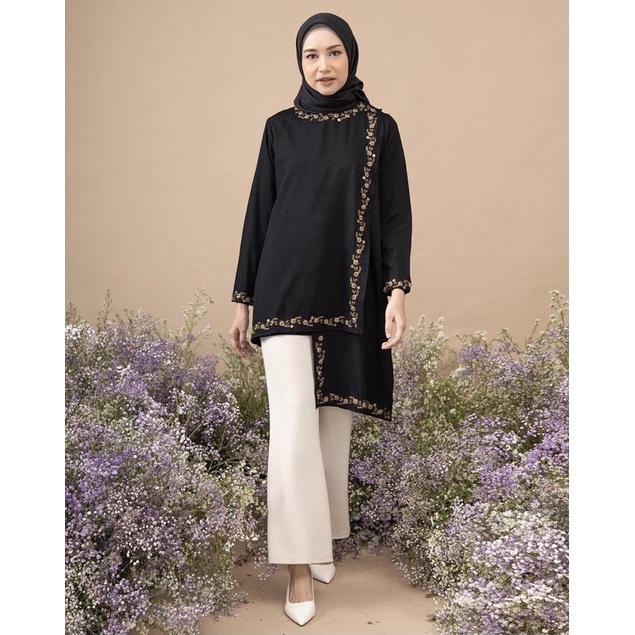 Zalina Tunik Heaven Lights Ukuran M Black